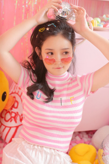 欧洲丰满少妇A毛片